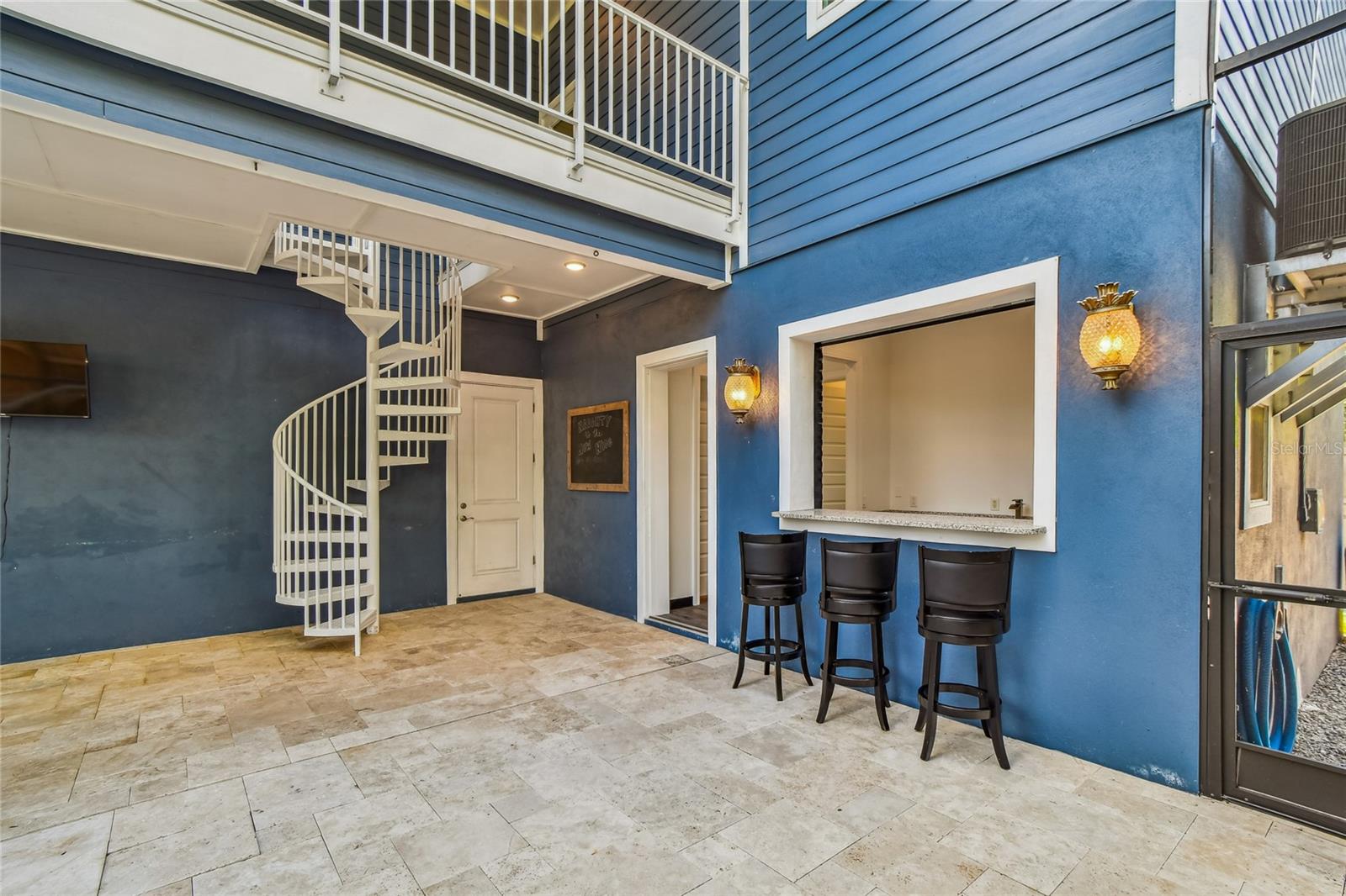 Image 56 of 71 For 10555 Lake Breeze Drive