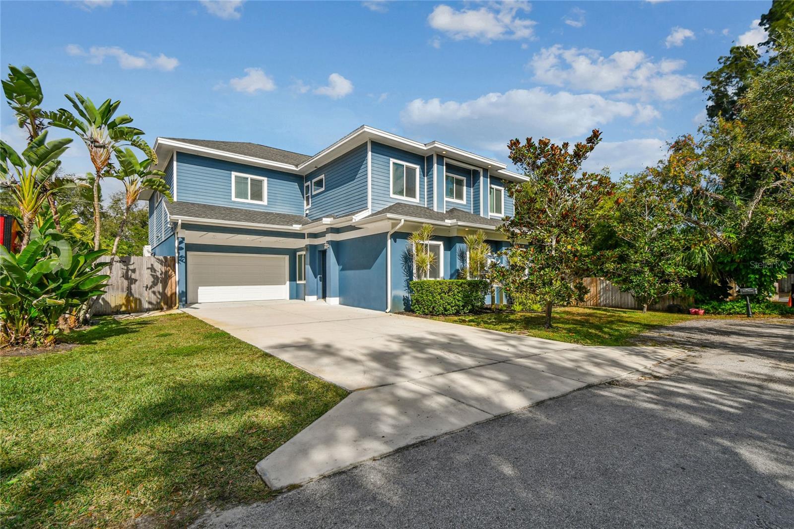 Image 65 of 71 For 10555 Lake Breeze Drive