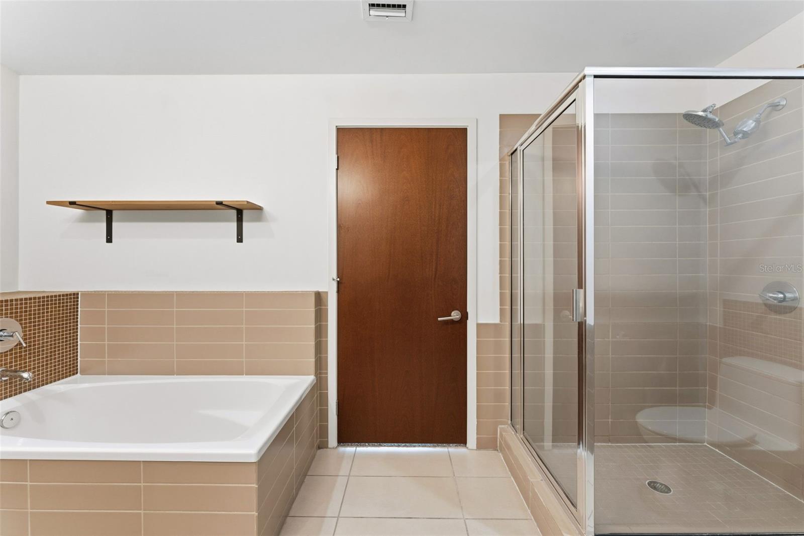 Image 13 of 23 For 912 Channelside Drive 2601