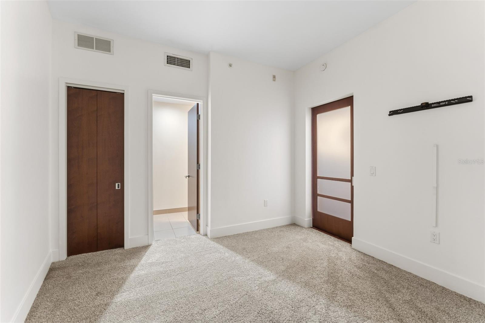 Image 16 of 23 For 912 Channelside Drive 2601