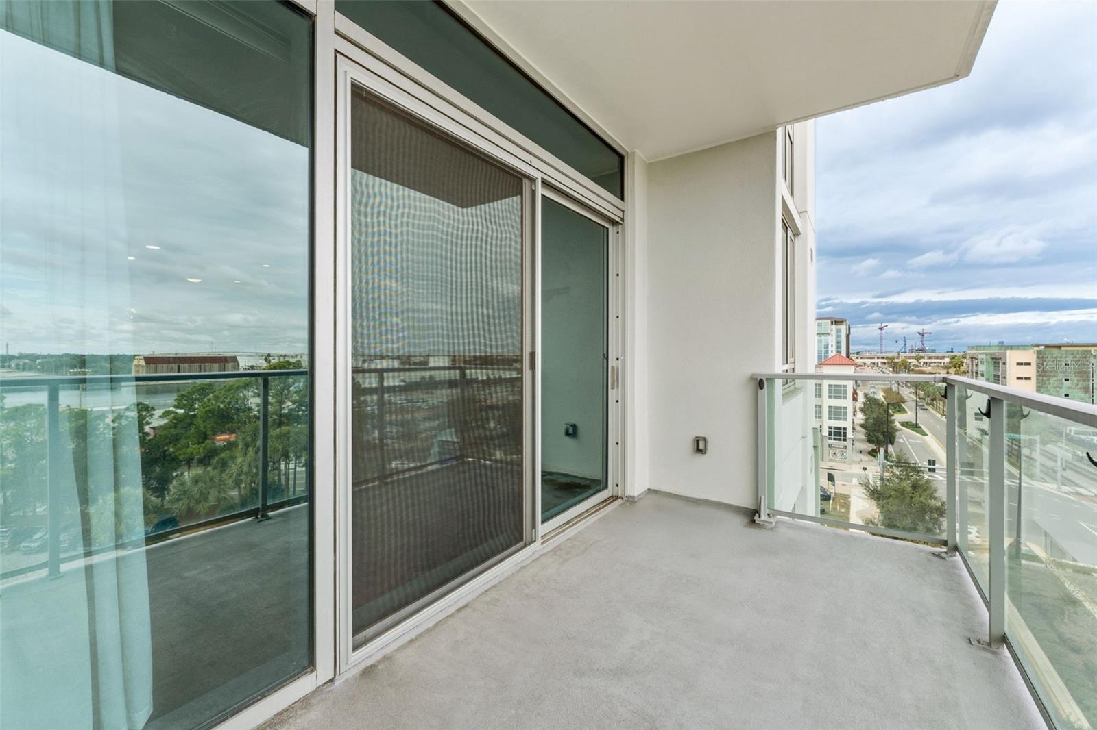 Image 21 of 23 For 912 Channelside Drive 2601