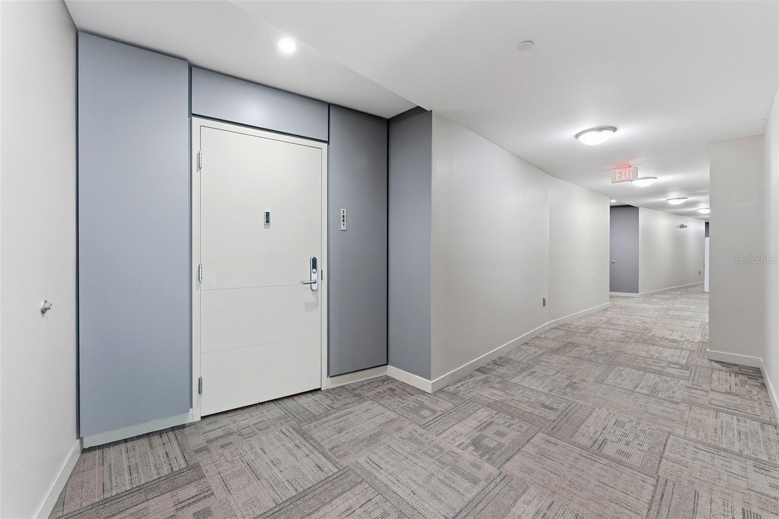 Image 3 of 23 For 912 Channelside Drive 2601