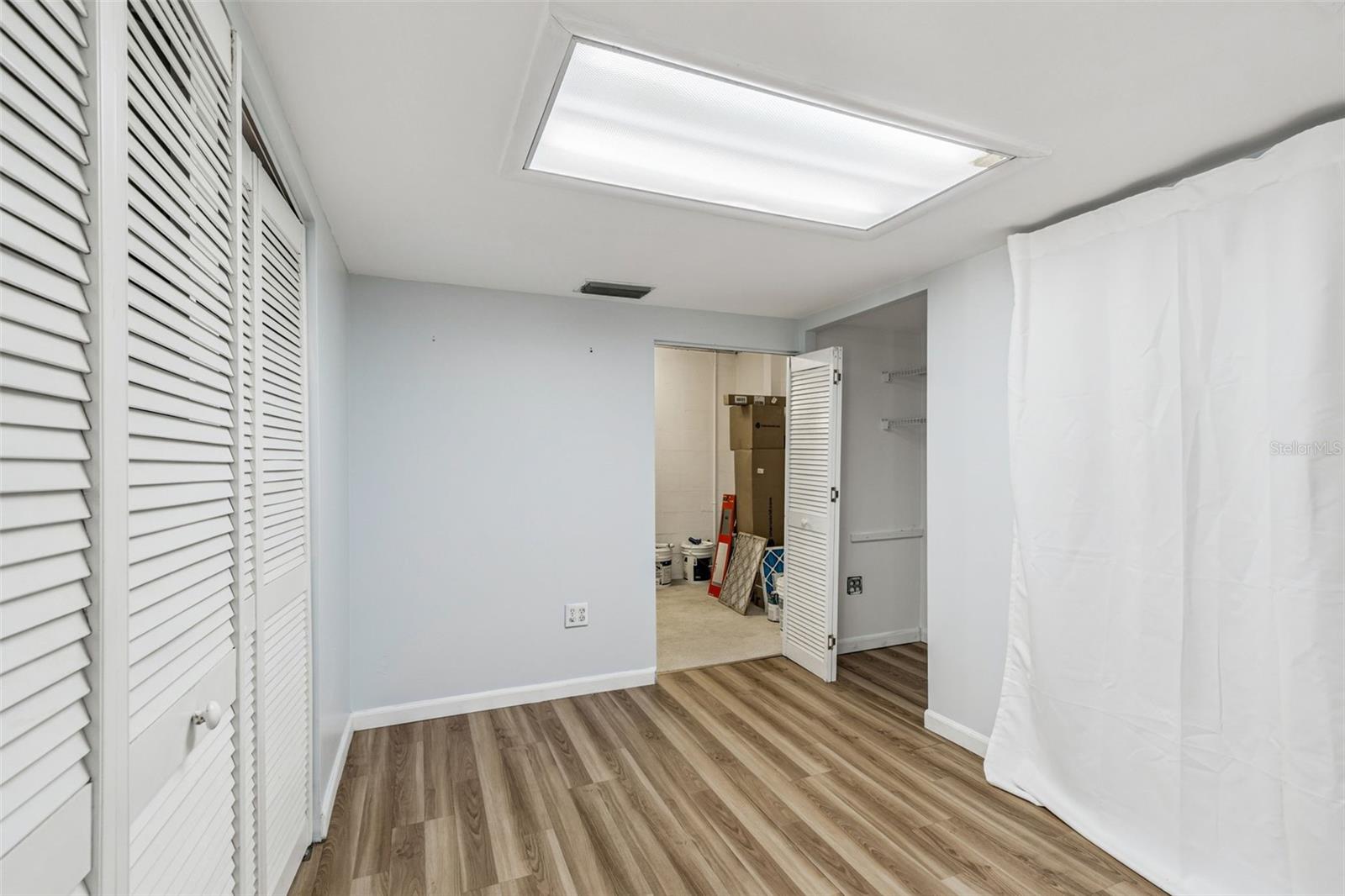 Listing photo id 42 for 1322 48th Avenue N