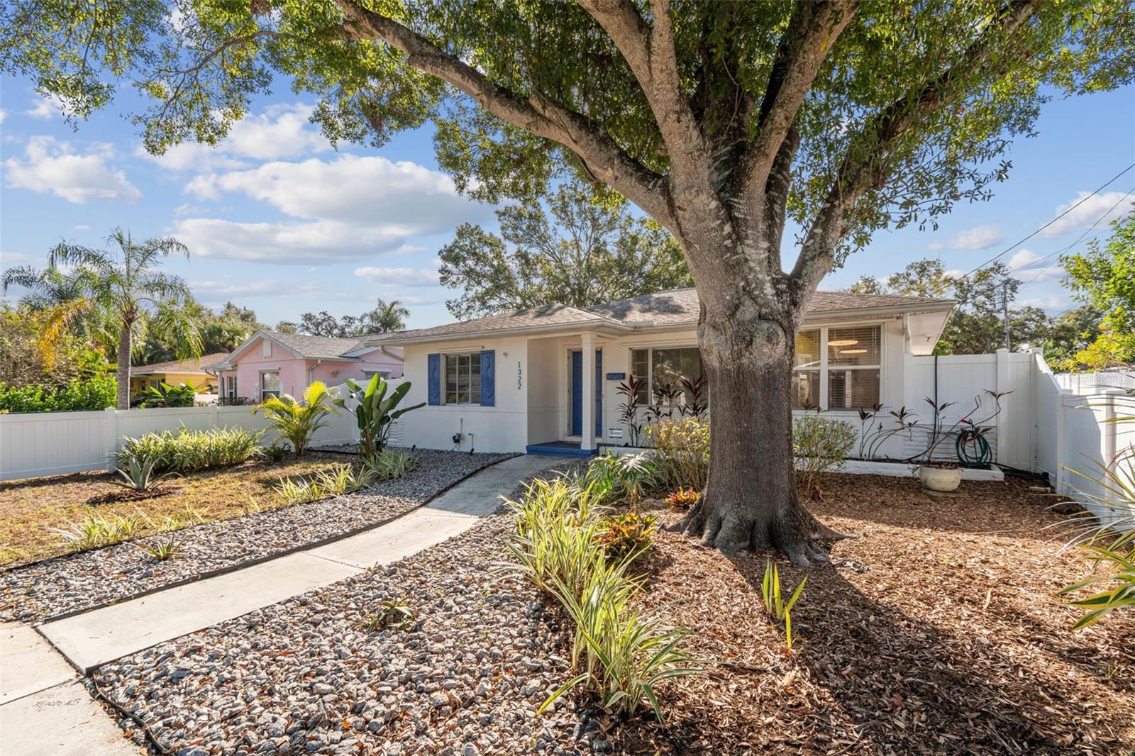 Listing photo id 66 for 1322 48th Avenue N