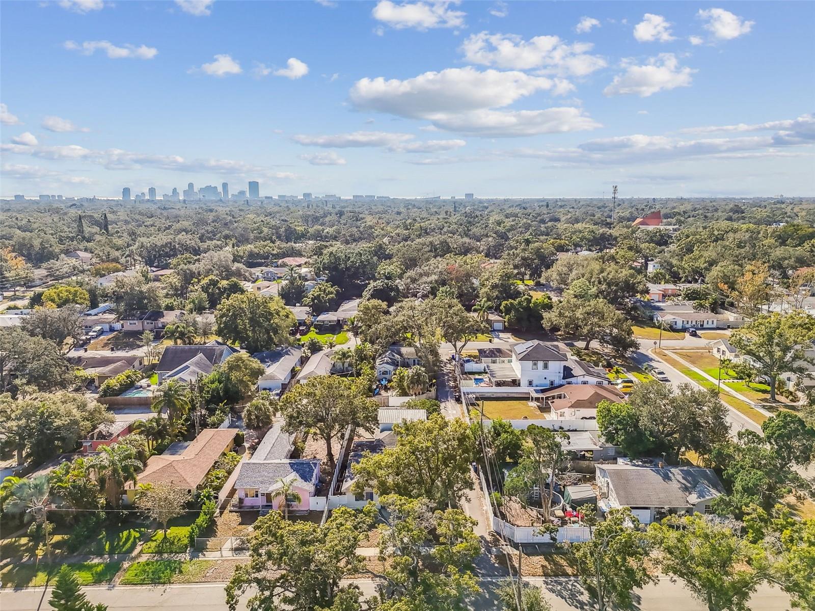 Listing photo id 67 for 1322 48th Avenue N