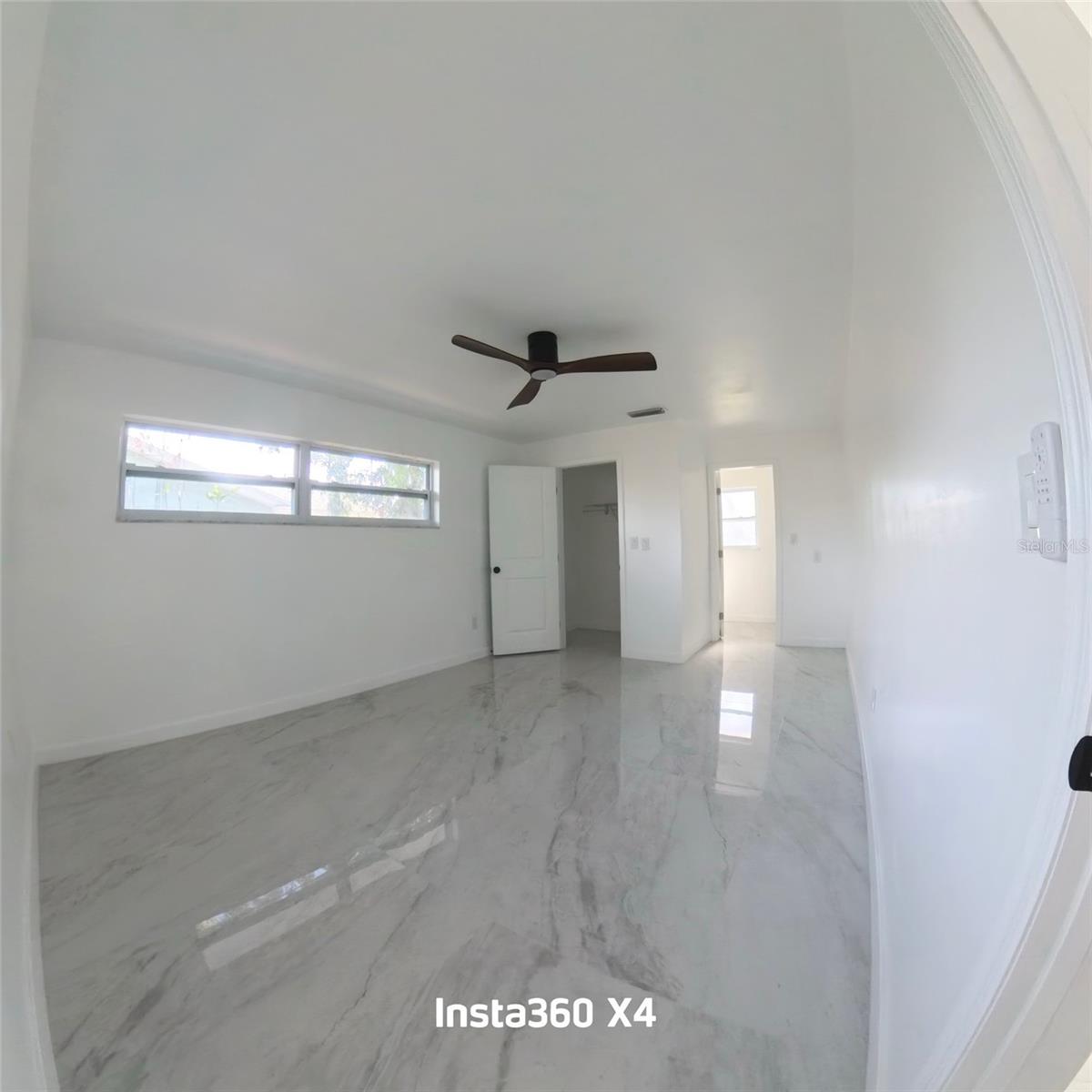 Listing photo id 5 for 1649 Dakota Avenue Ne