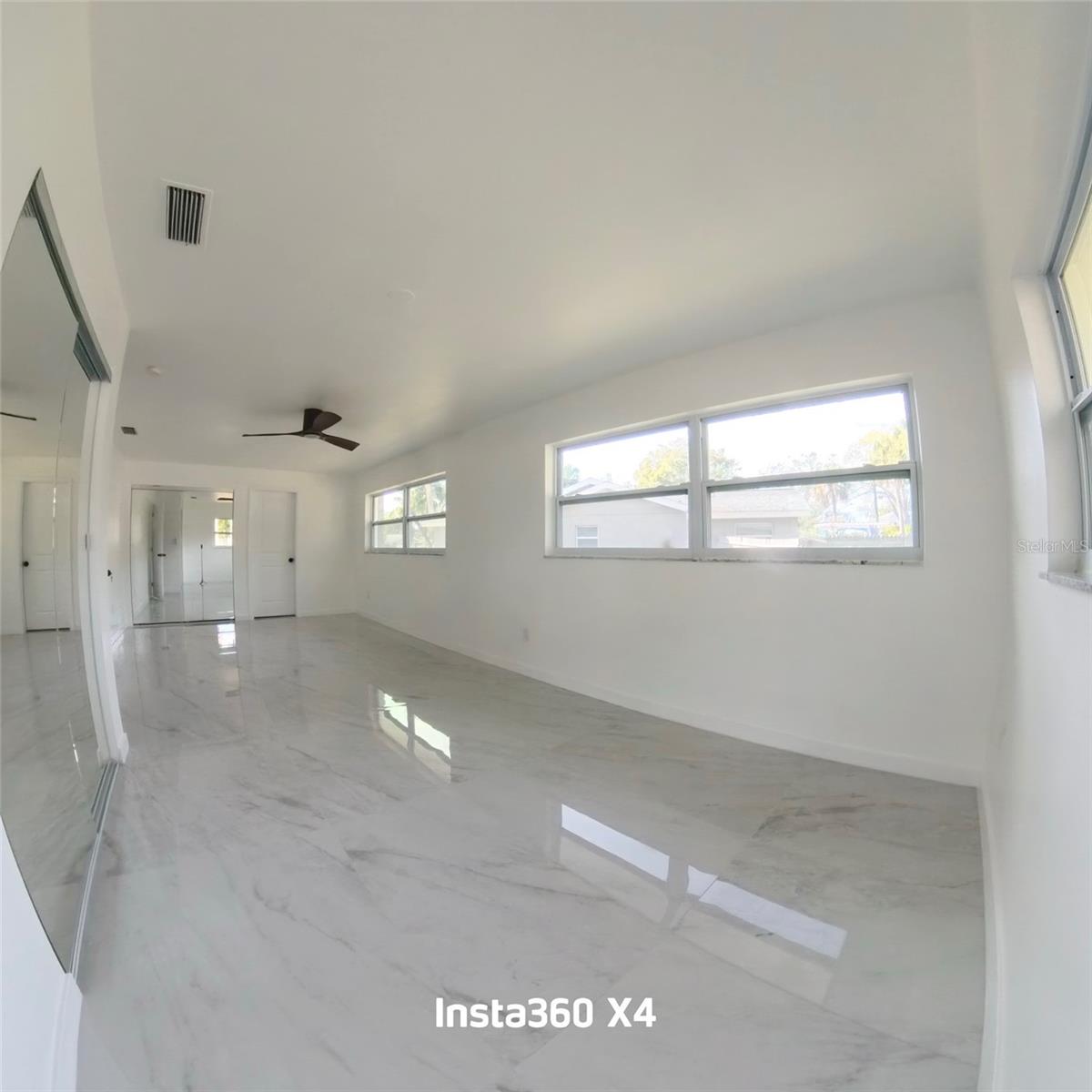 Listing photo id 7 for 1649 Dakota Avenue Ne