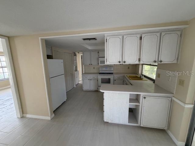 Image 5 of 9 For 7818 Foxwood Drive