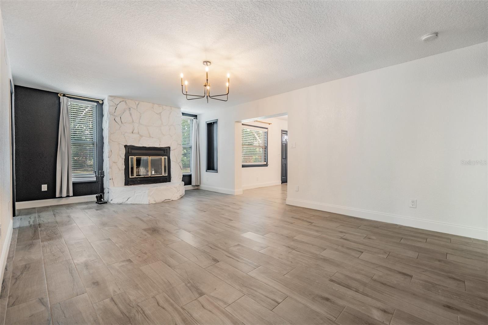 Image 16 of 49 For 11715 59th Way N