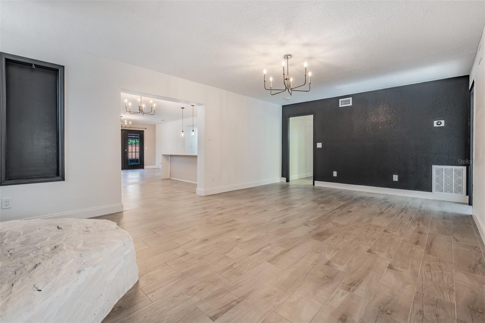 Image 17 of 49 For 11715 59th Way N