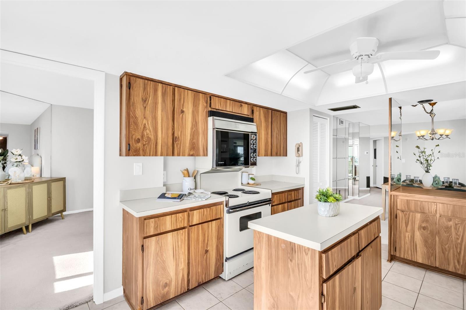 Image 19 of 44 For 1651 Sand Key Estates Ct 74