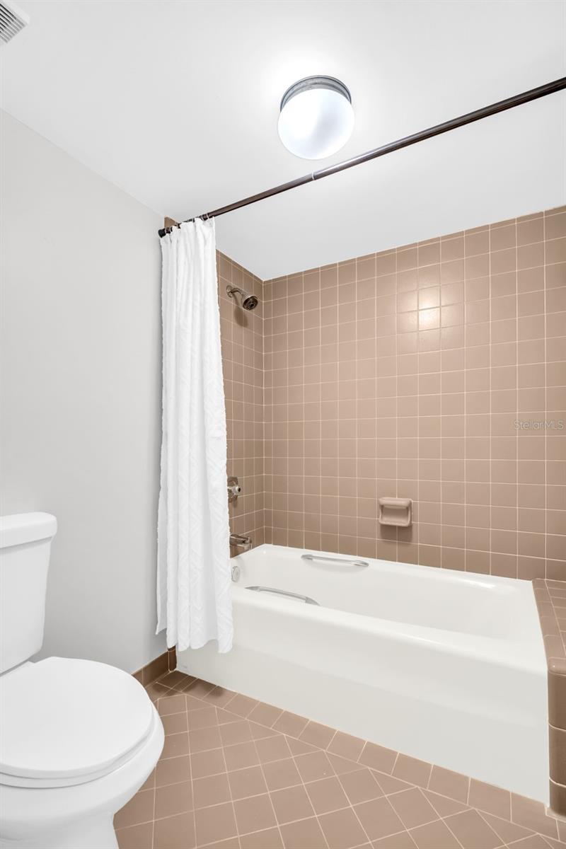 Image 36 of 44 For 1651 Sand Key Estates Ct 74