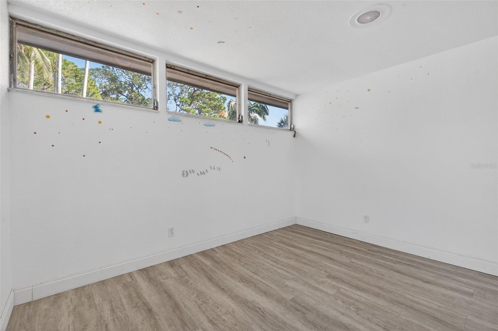 Image 13 of 74 For 7990 42nd Street N