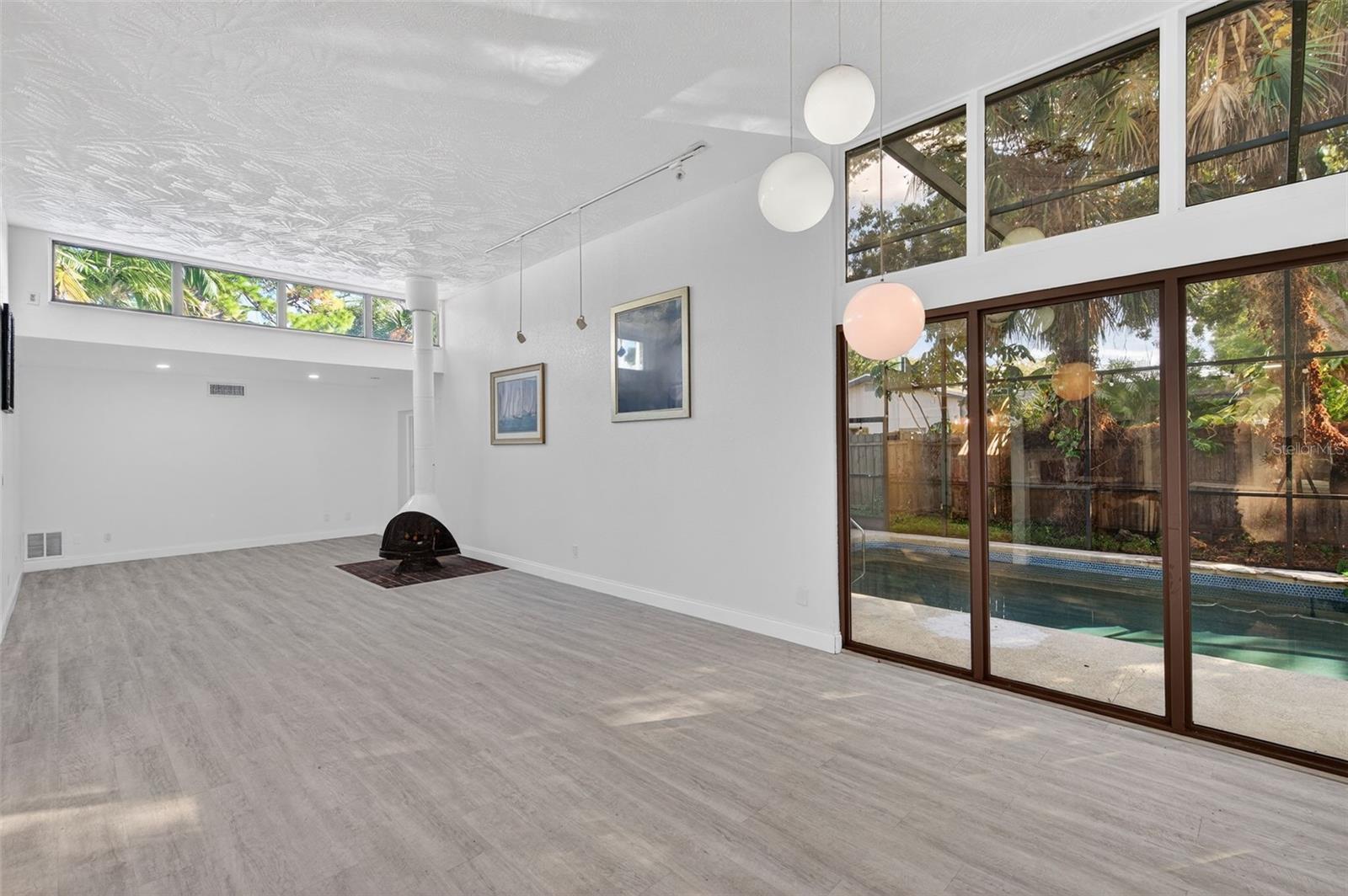 Image 42 of 74 For 7990 42nd Street N