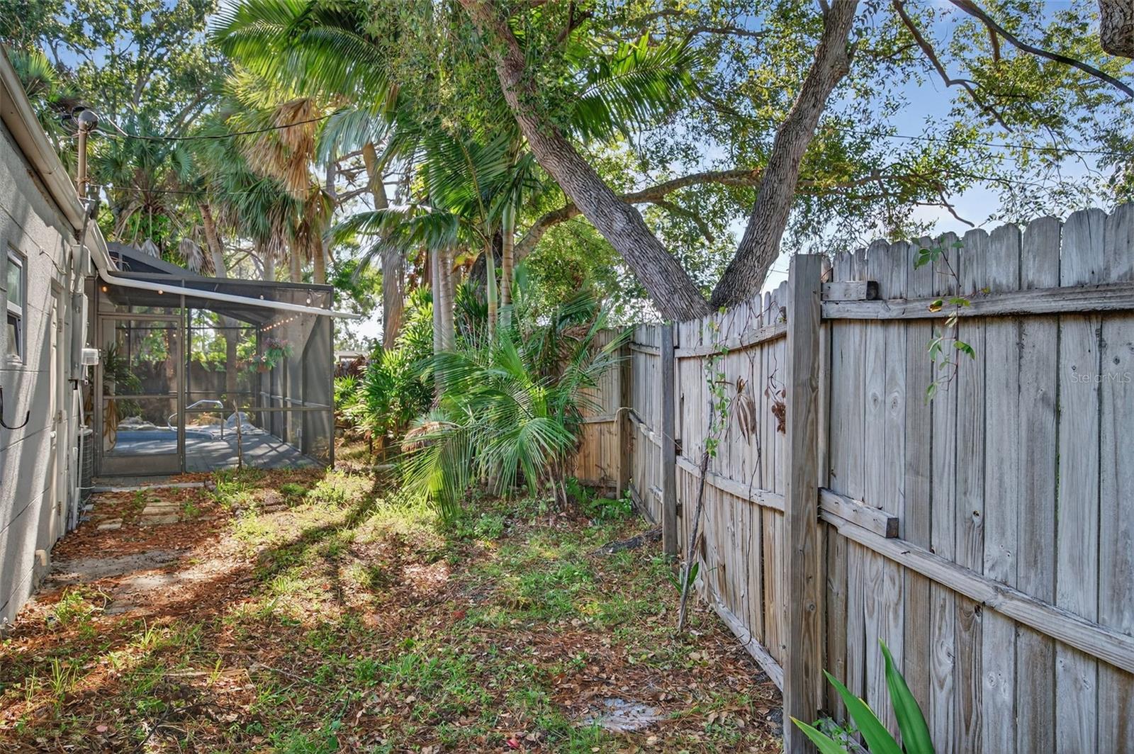 Image 63 of 74 For 7990 42nd Street N