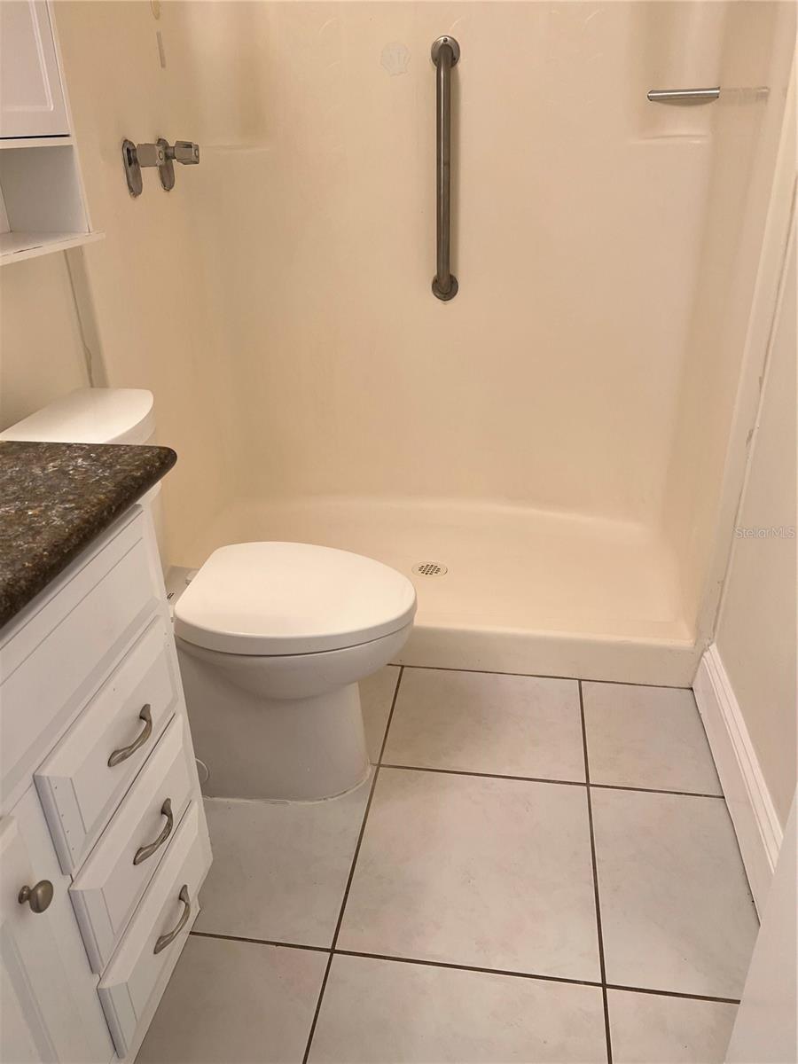 Image 13 of 15 For 16039 Grass Lake Dr