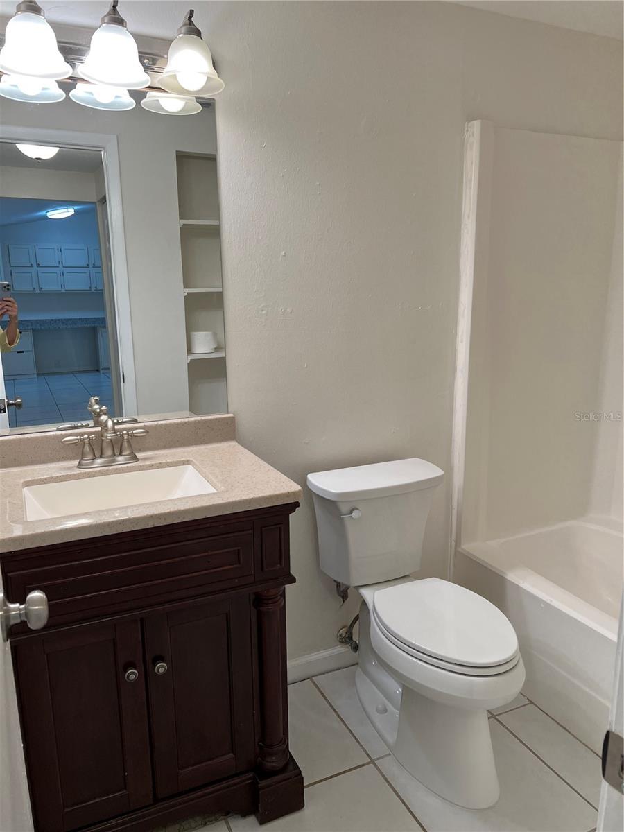 Image 7 of 15 For 16039 Grass Lake Dr