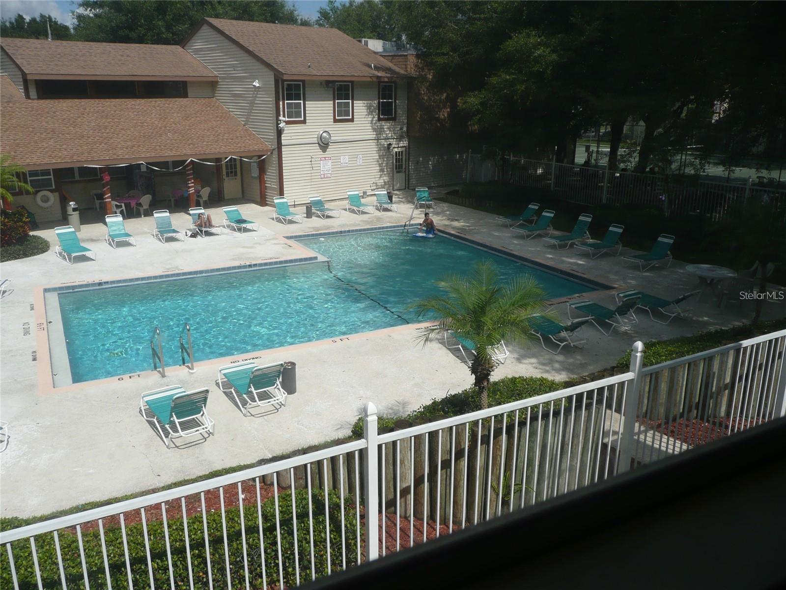 Image 45 of 56 For 1723 Hampton Lane 406