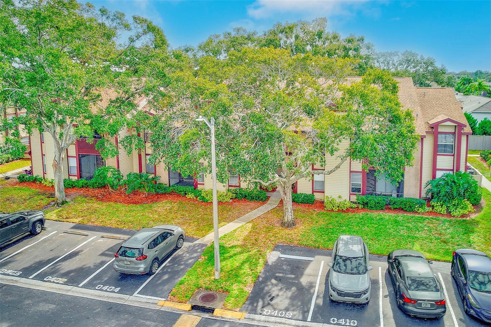 Image 48 of 56 For 1723 Hampton Lane 406