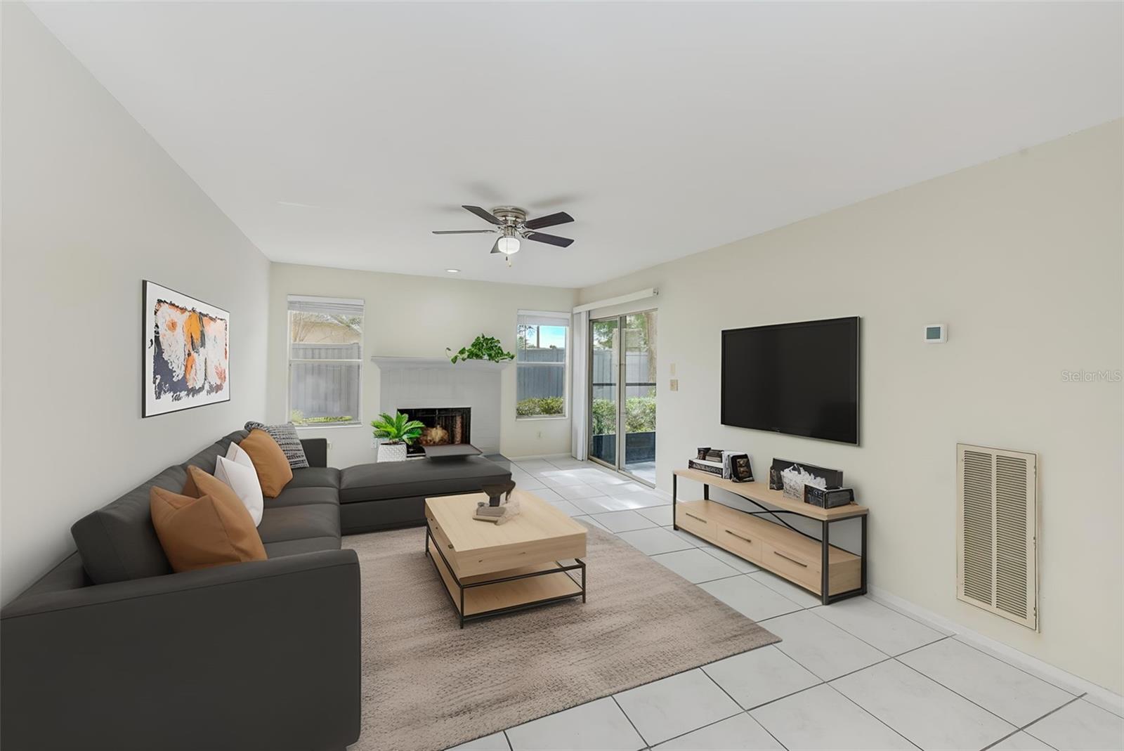 Image 5 of 56 For 1723 Hampton Lane 406