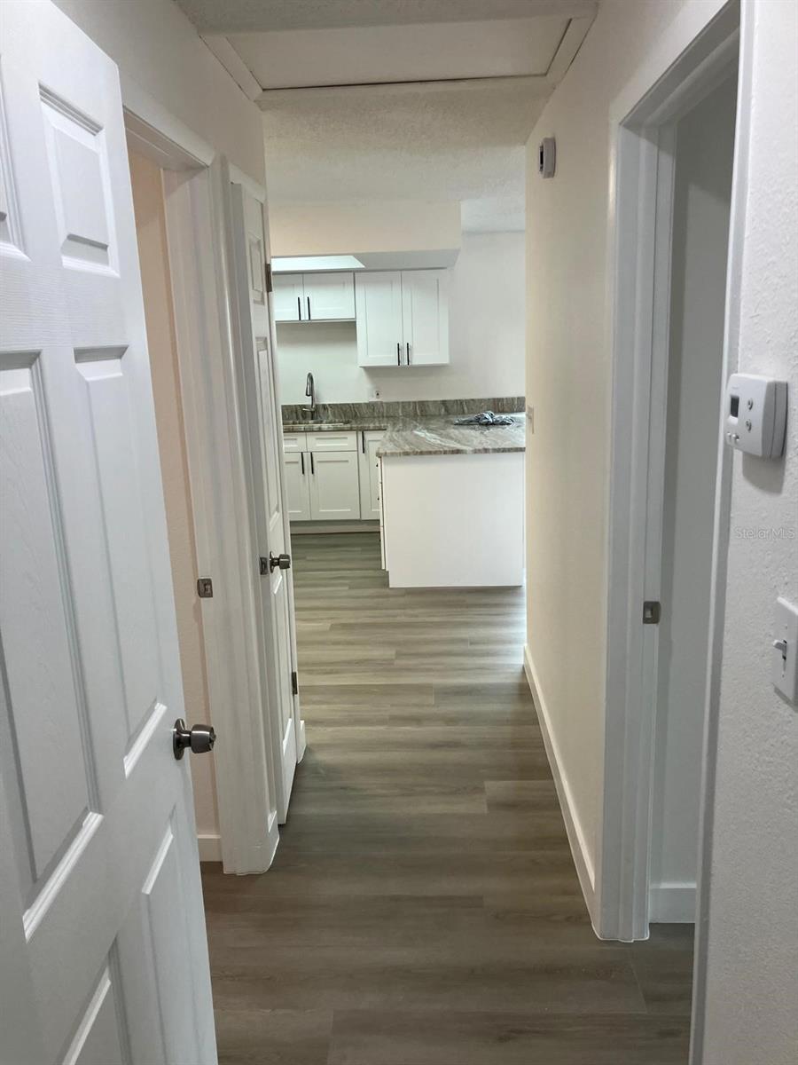 Image 22 of 39 For 6125 Chesham Drive 1