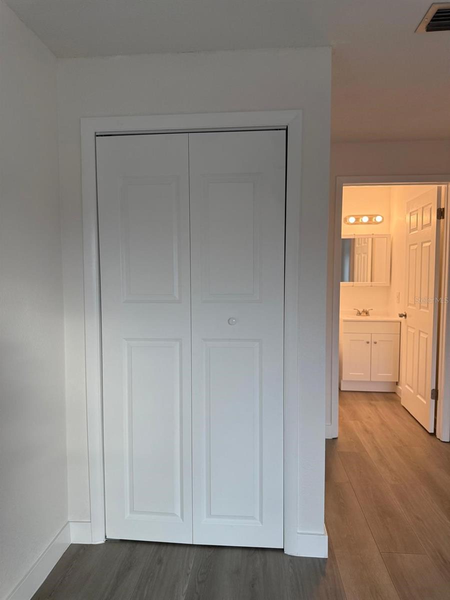 Image 26 of 39 For 6125 Chesham Drive 1