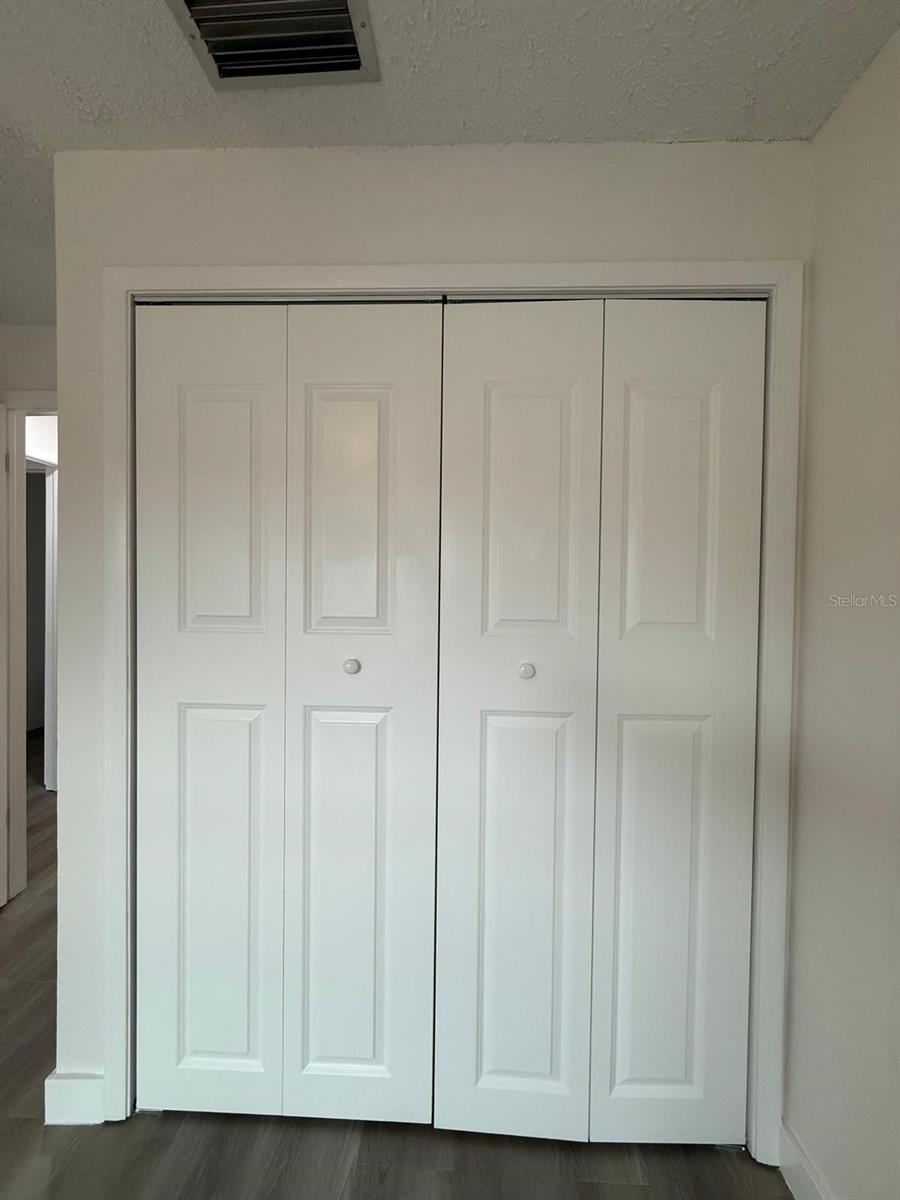 Image 34 of 39 For 6125 Chesham Drive 1