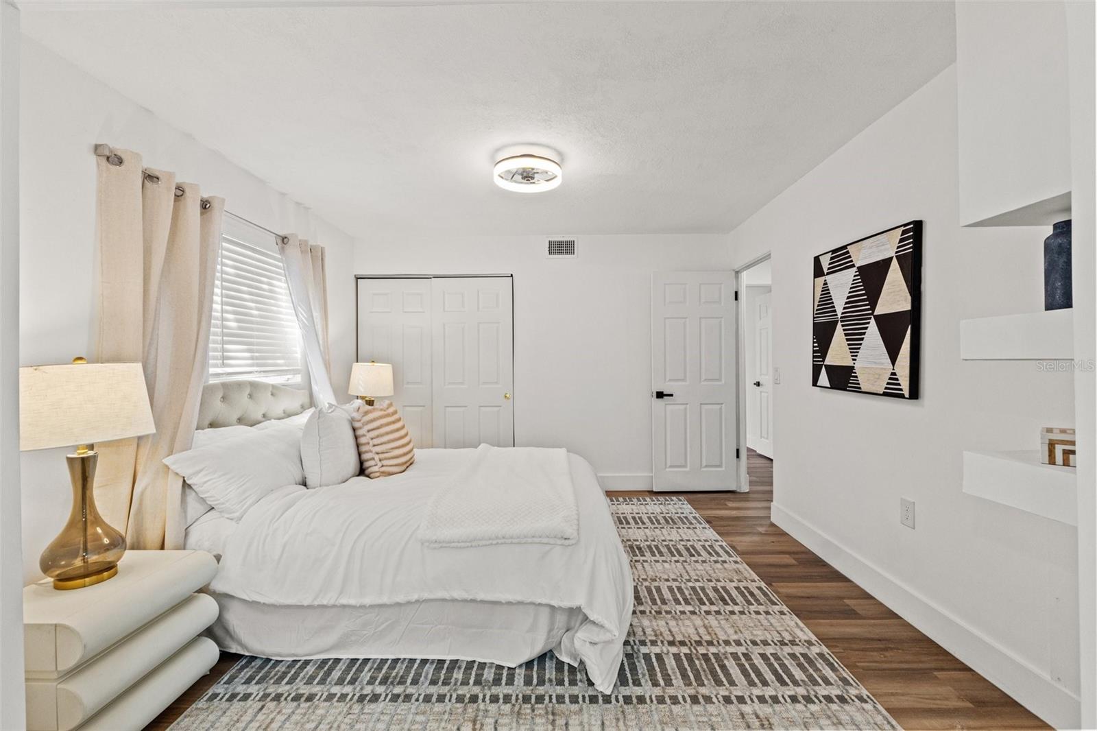 Image 15 of 36 For 5314 13th Avenue S