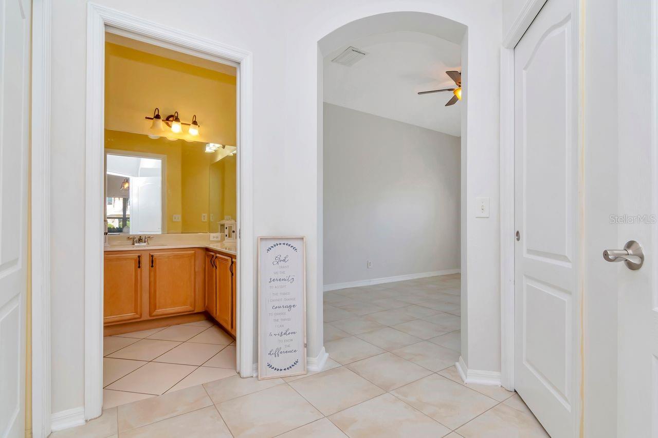 Image 25 of 61 For 20318 Oak Key Court