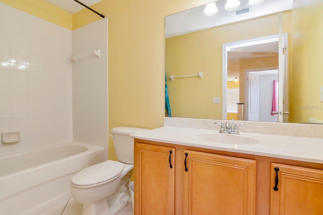 Image 28 of 61 For 20318 Oak Key Court