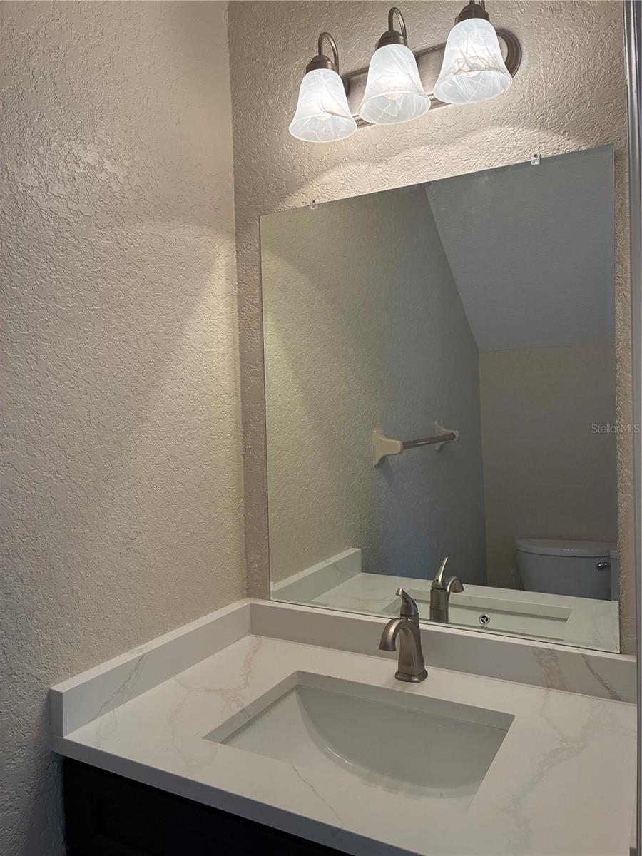 Image 10 of 25 For 16513 Lake Brigadoon Cir