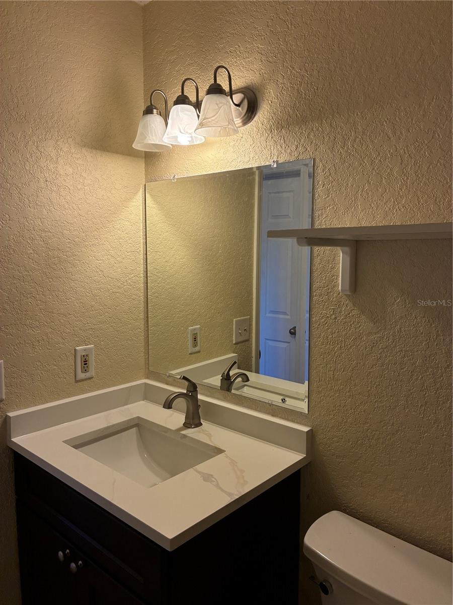 Image 19 of 25 For 16513 Lake Brigadoon Cir