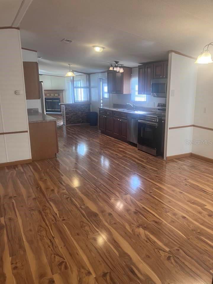 Image 25 of 47 For 16154 Fort Meyers Street