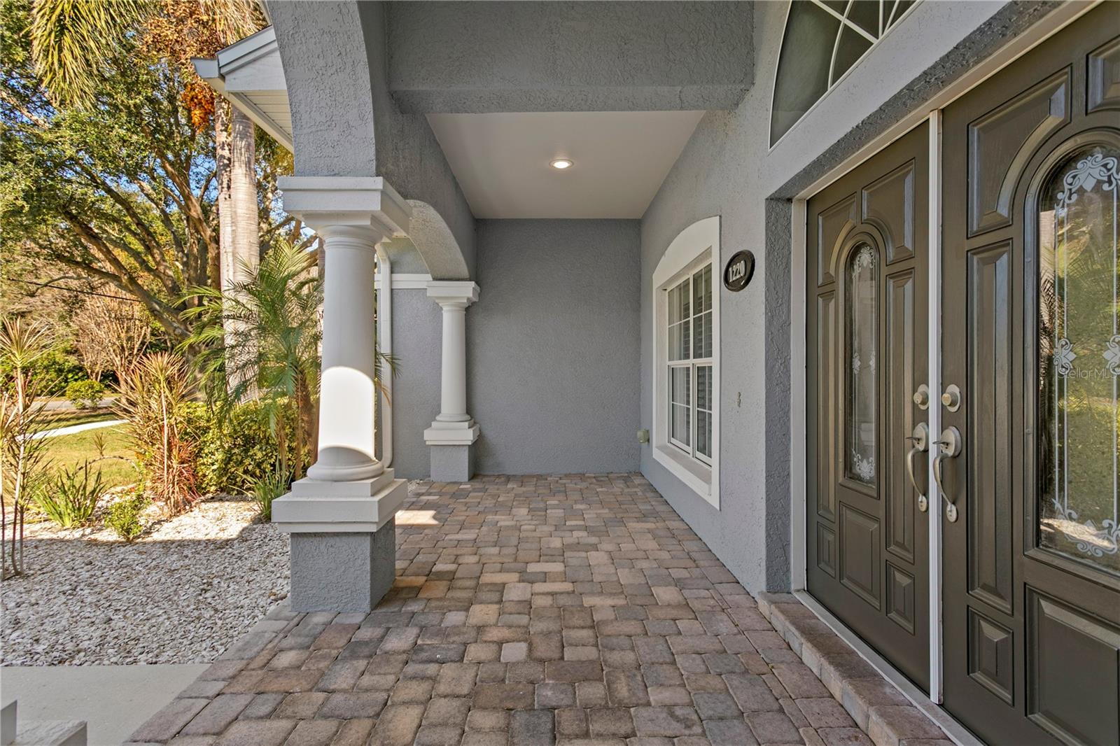 Image 12 of 51 For 1220 Royal Palm Drive S