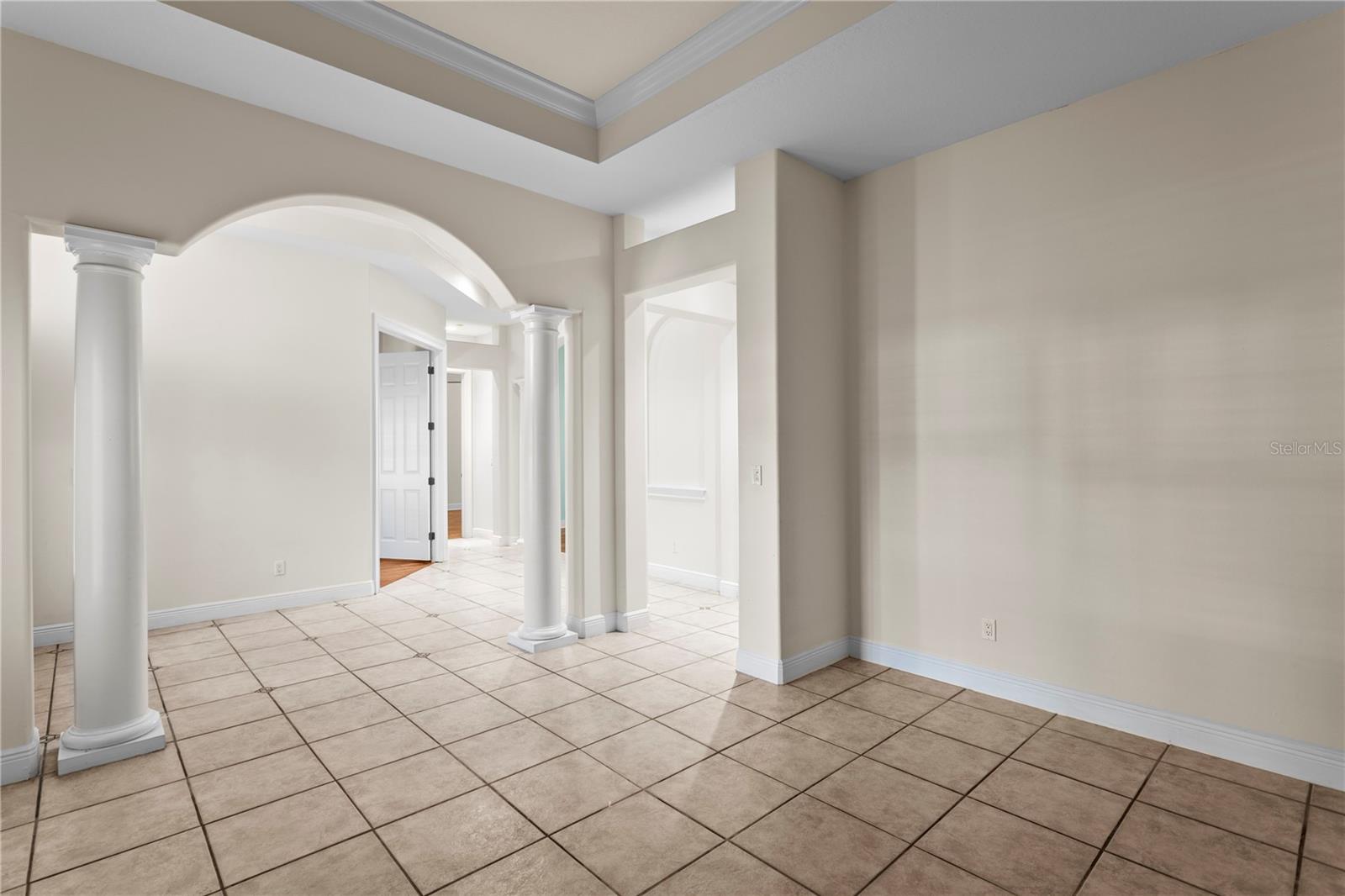 Image 15 of 51 For 1220 Royal Palm Drive S