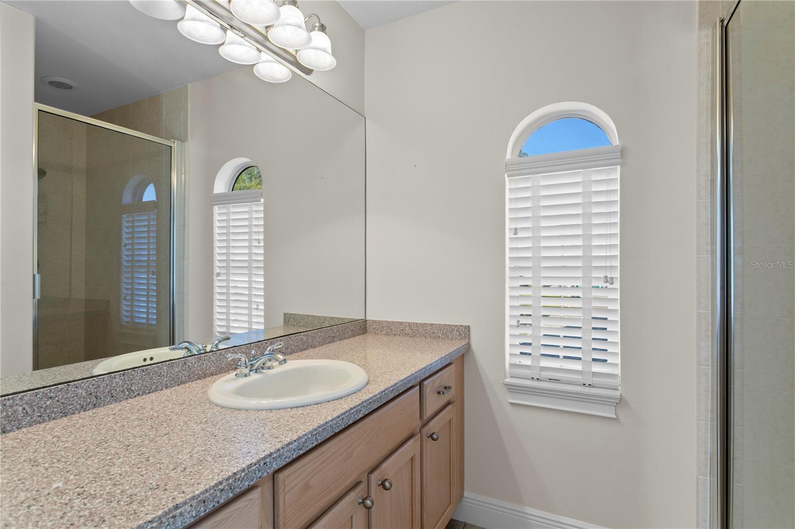 Image 31 of 51 For 1220 Royal Palm Drive S