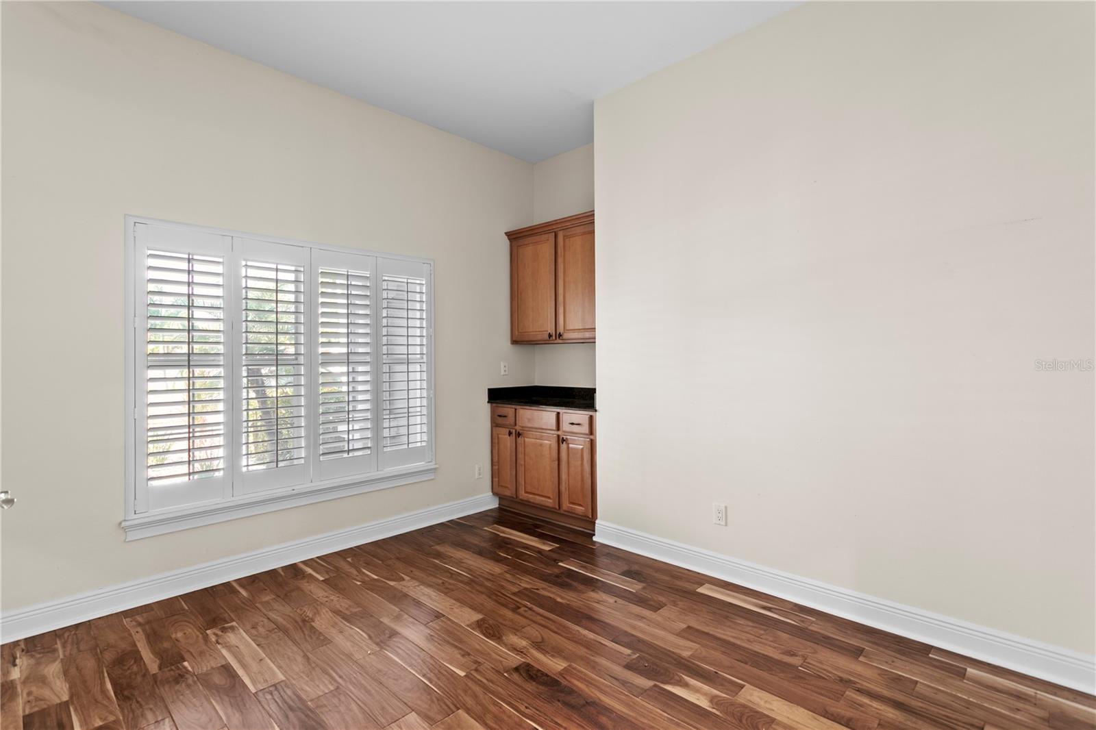 Image 32 of 51 For 1220 Royal Palm Drive S