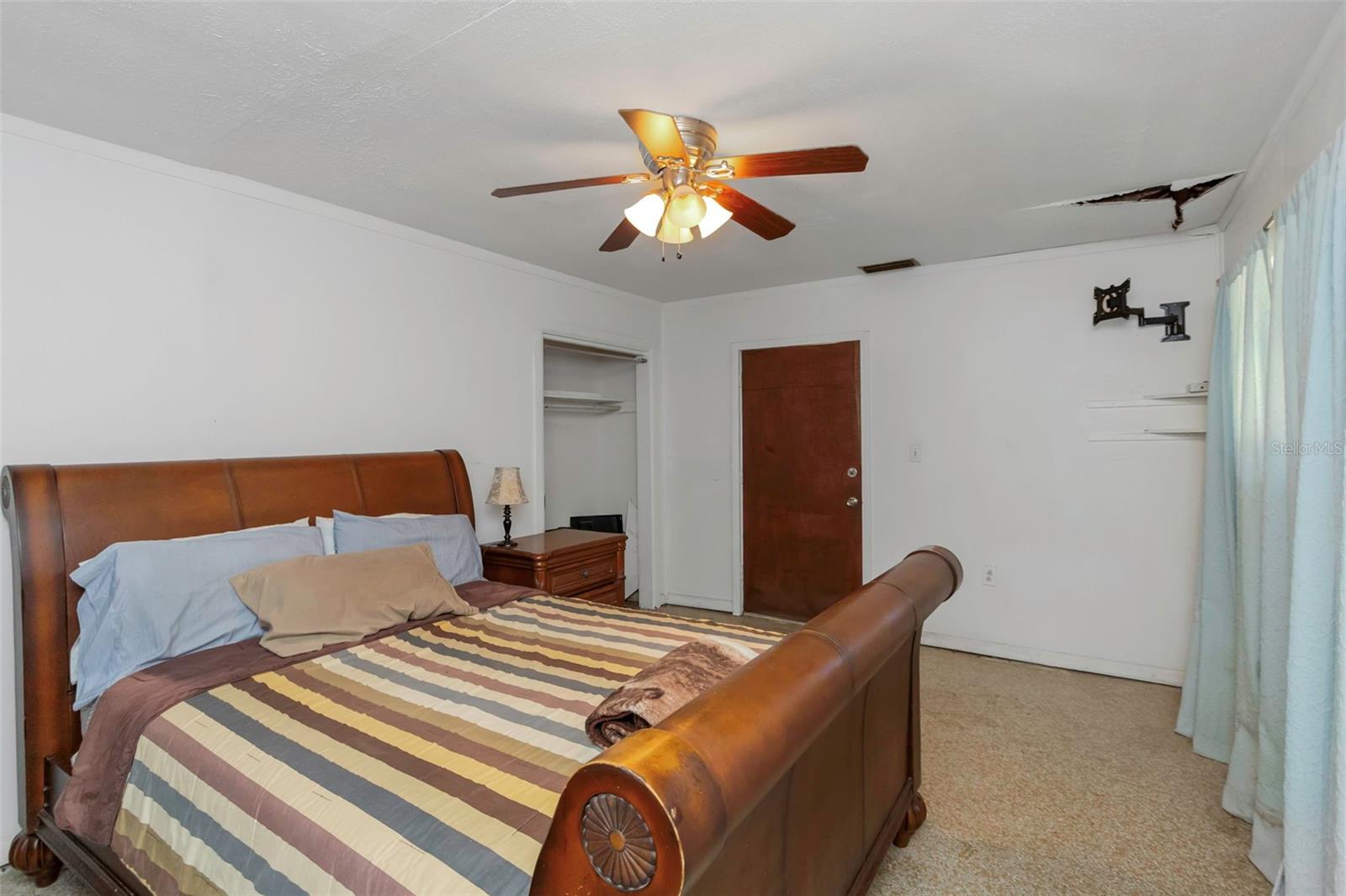 Image 26 of 37 For 17902 Burnside Road