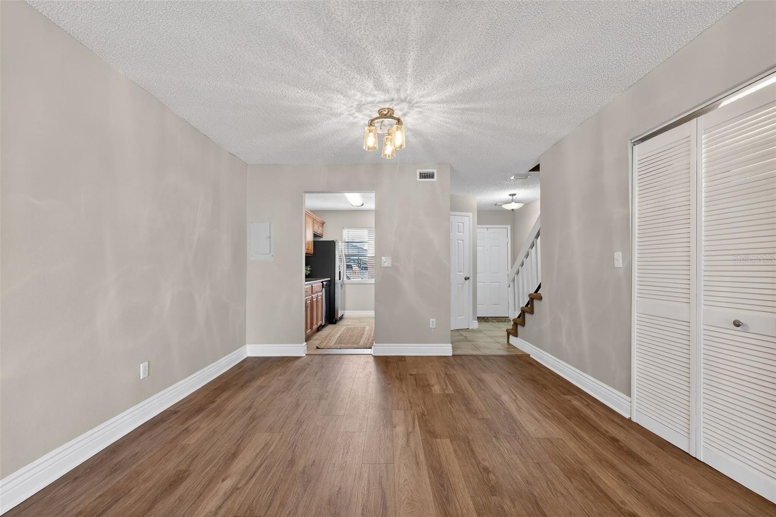 Image 11 of 30 For 2464 Enterprise Road 3