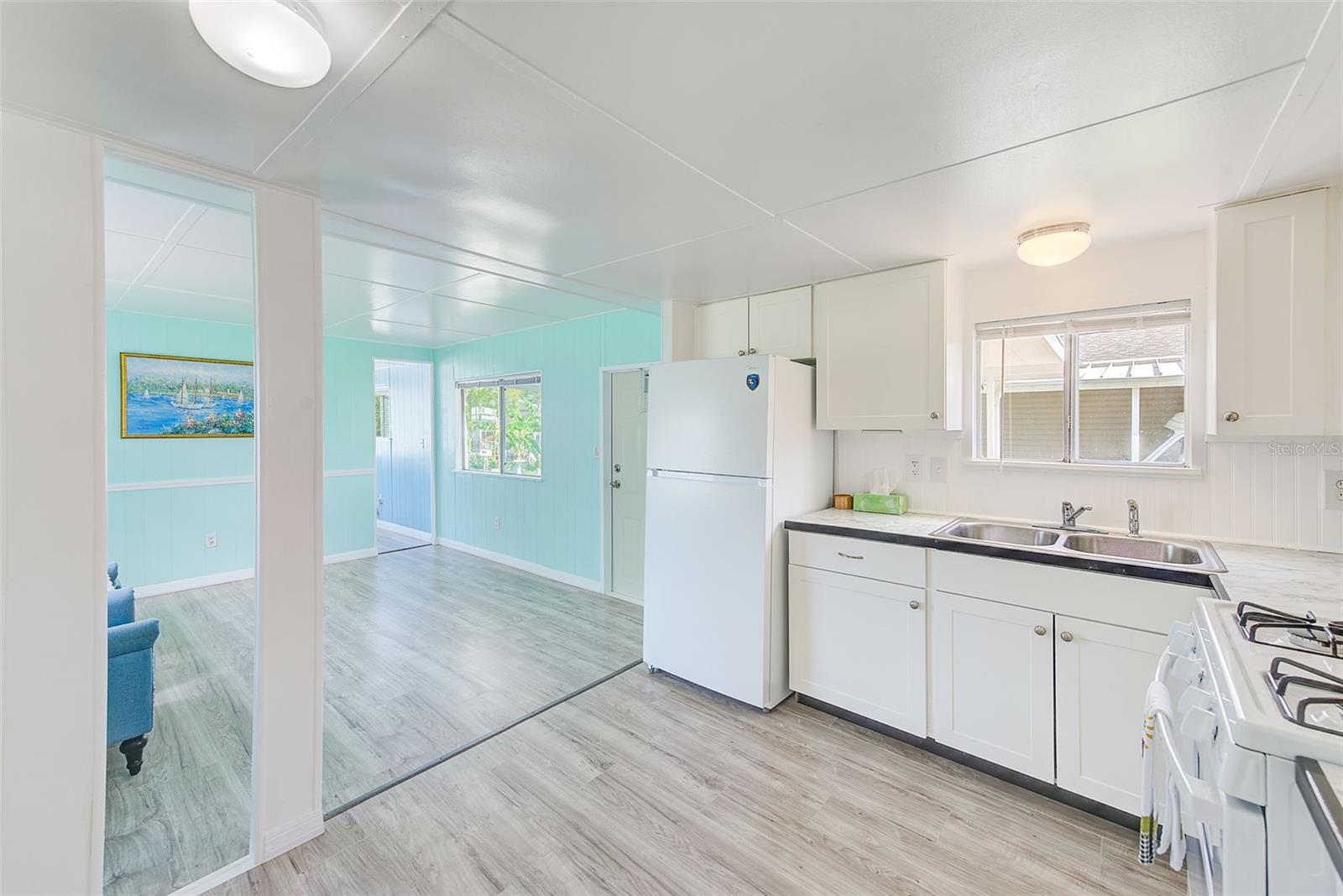 Image 16 of 36 For 6580 Seminole Boulevard 633