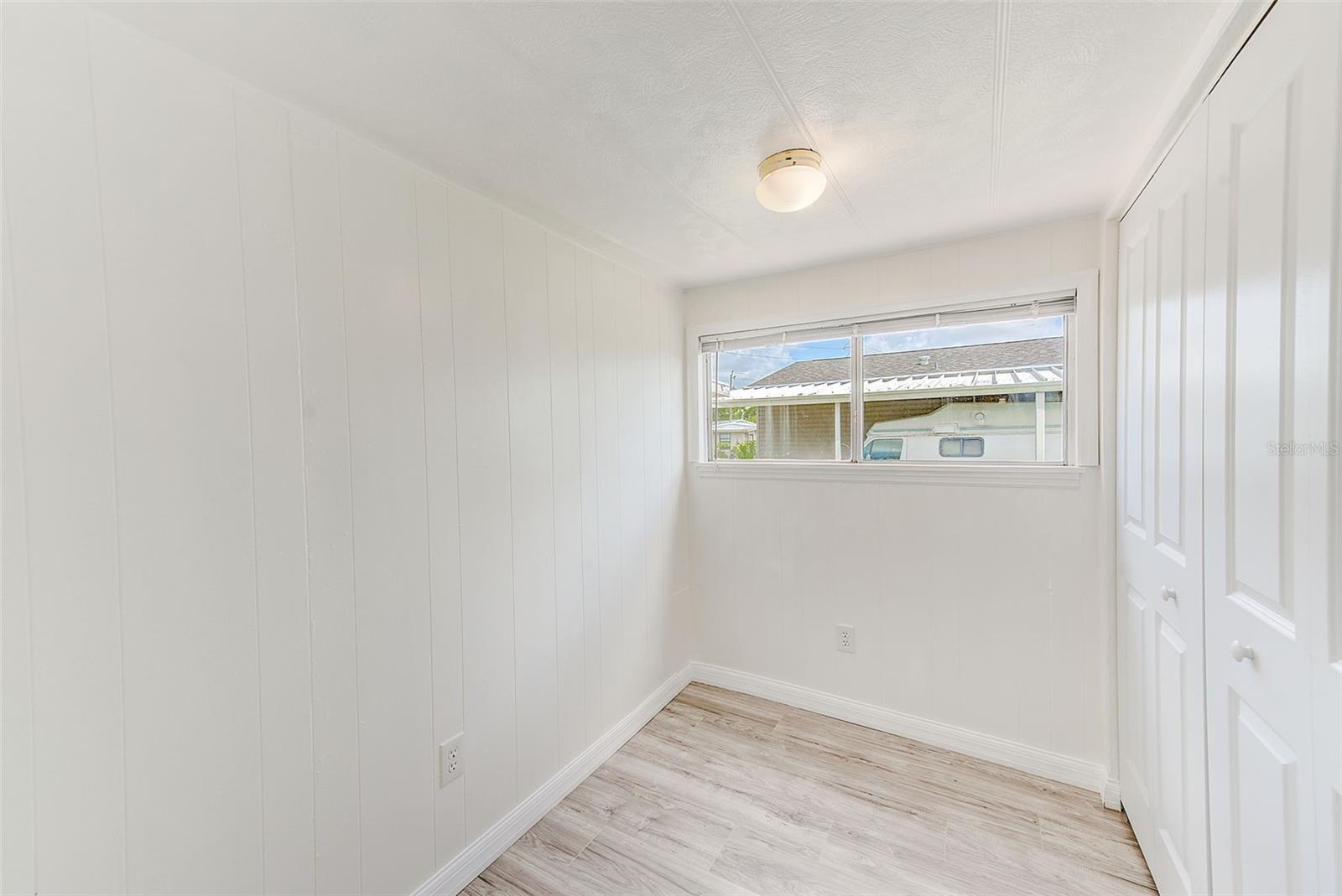 Image 18 of 36 For 6580 Seminole Boulevard 633