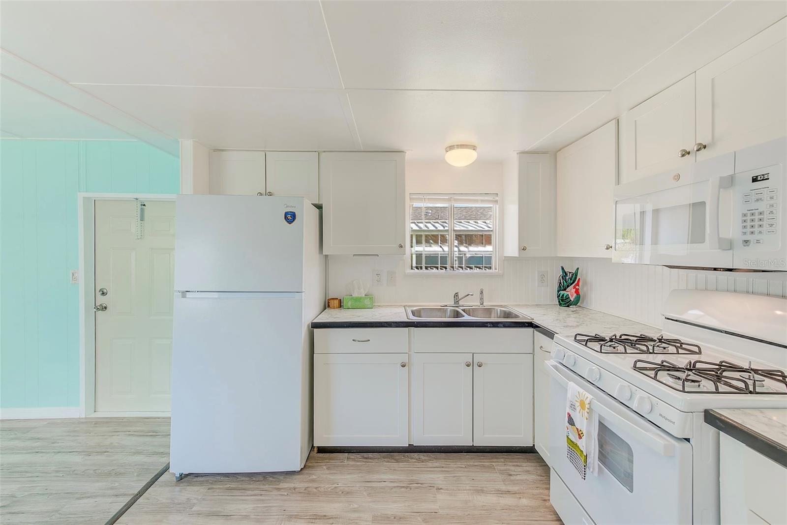 Image 8 of 36 For 6580 Seminole Boulevard 633