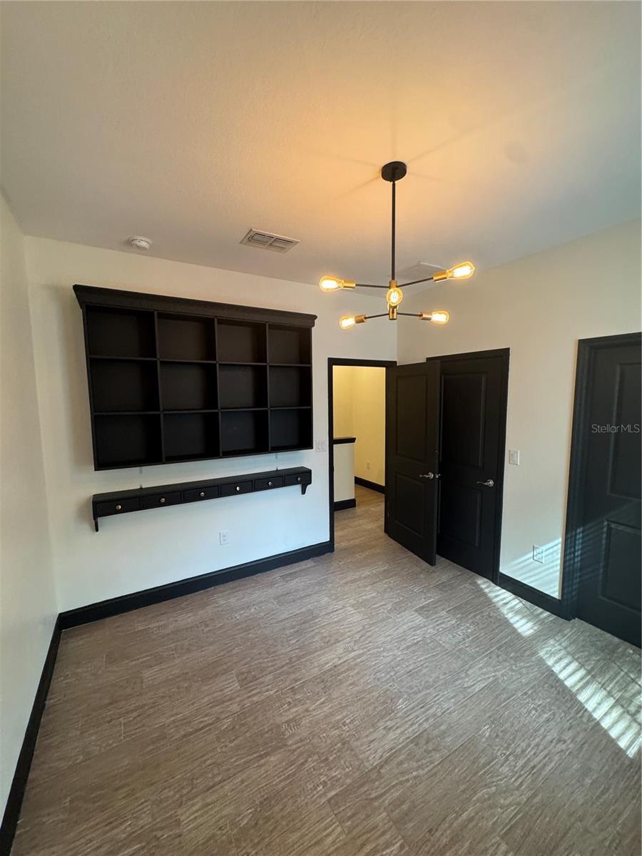 Image 19 of 28 For 331 Trask Street 4