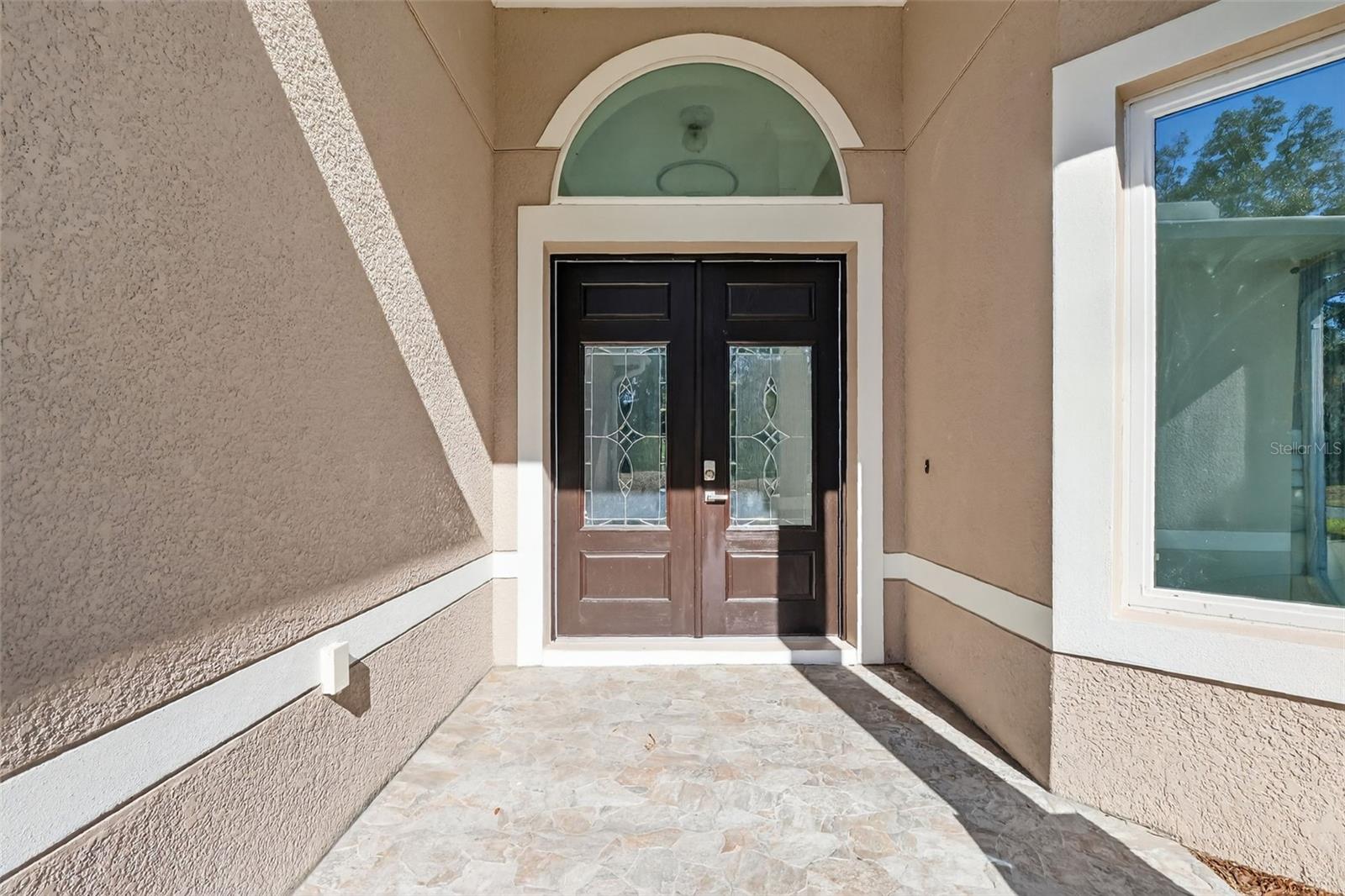 Image 14 of 47 For 588 Dowling Circle