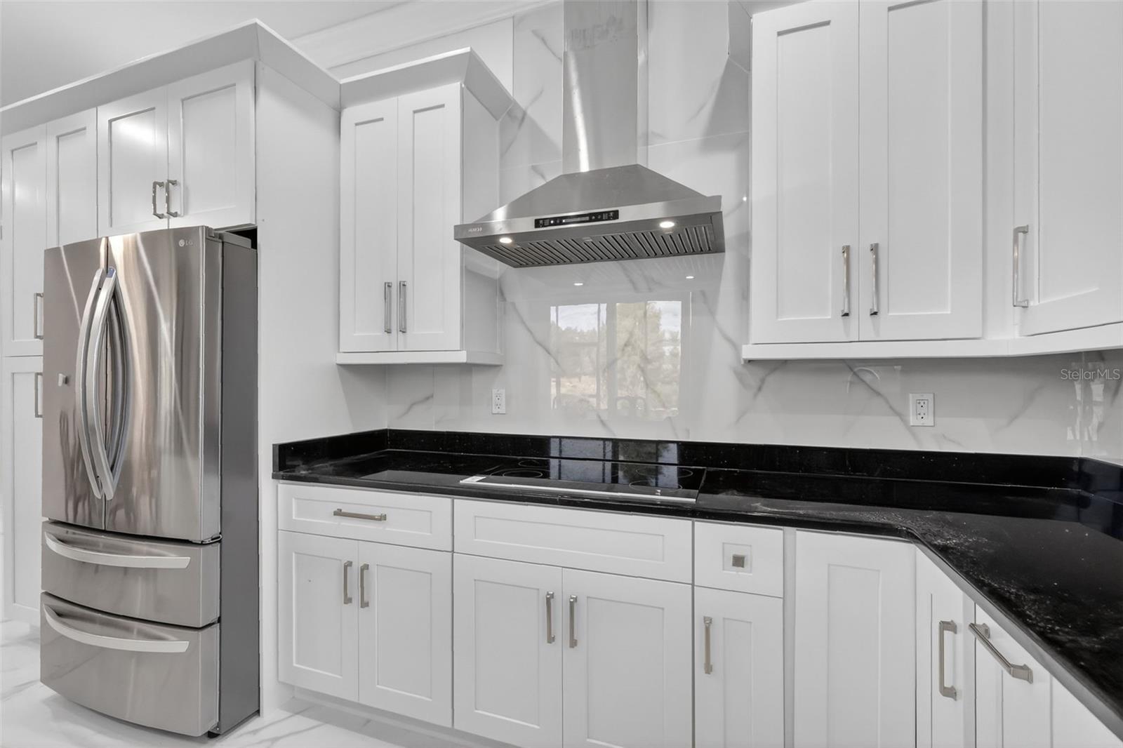 Image 26 of 47 For 588 Dowling Circle