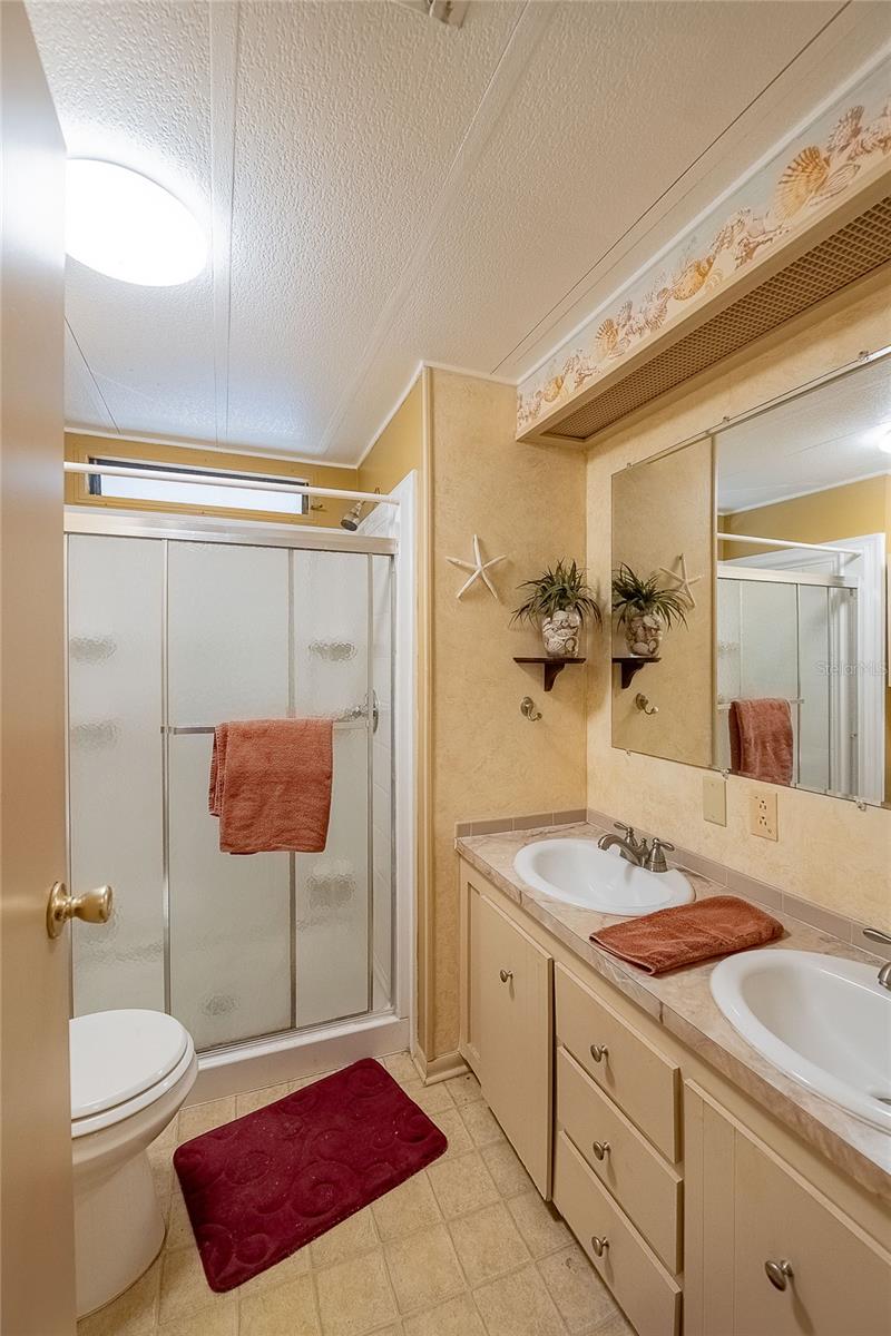 Image 19 of 37 For 4313 Cherrywood Street