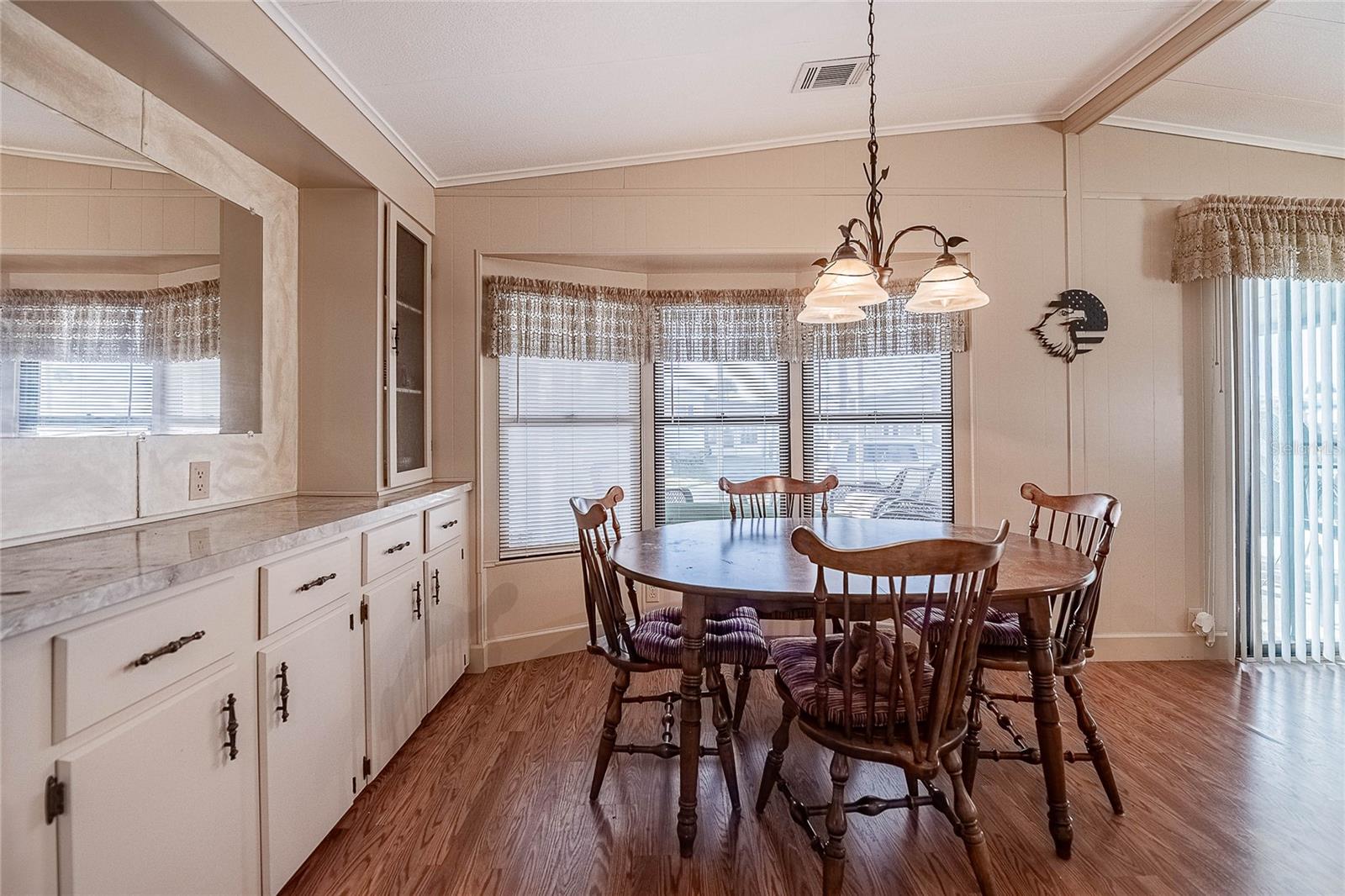 Image 9 of 37 For 4313 Cherrywood Street