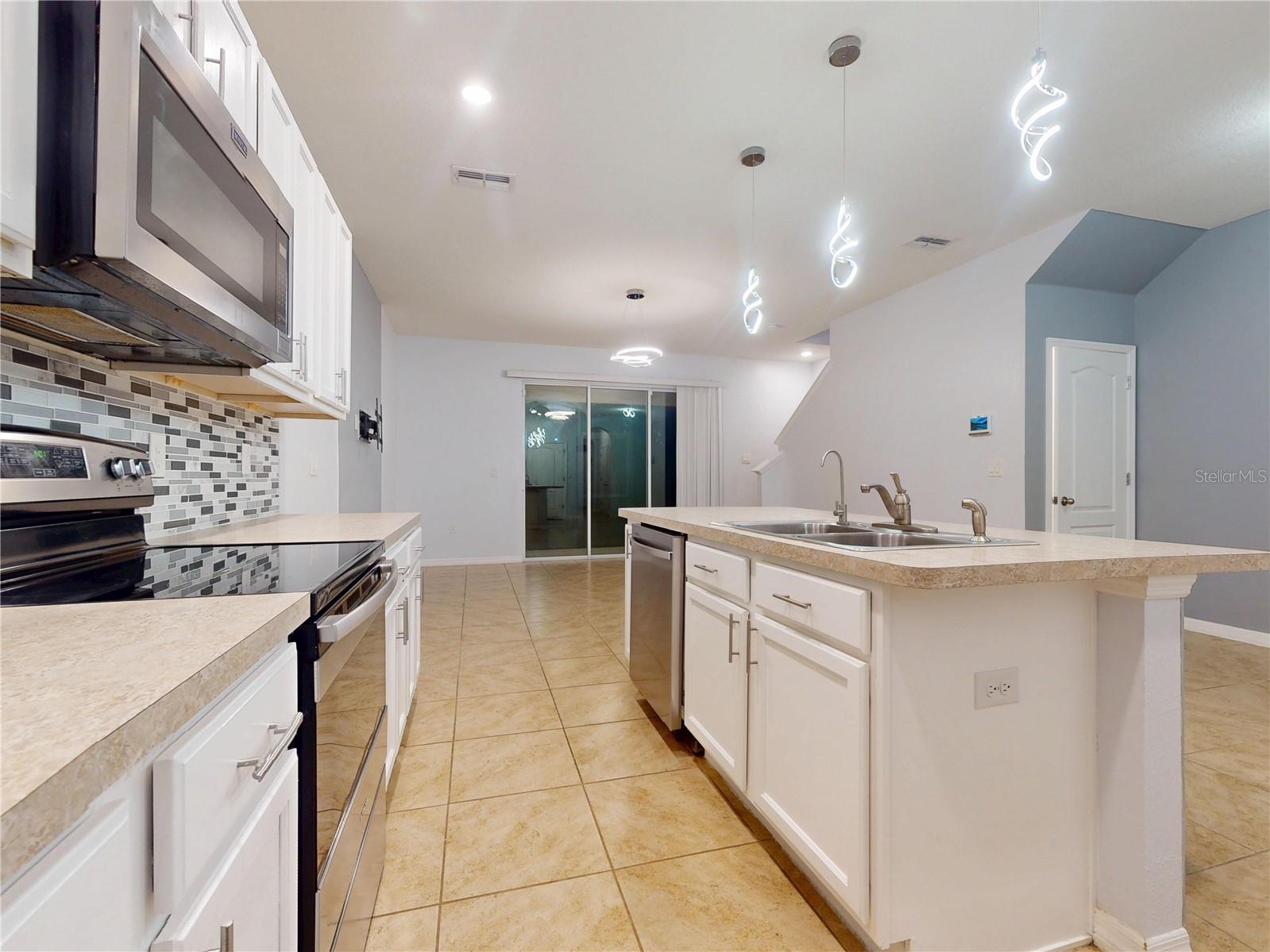 Image 10 of 36 For 354 Feltrim Reserve Boulevard