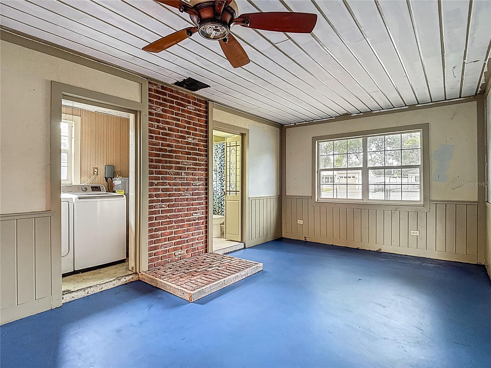 Image 32 of 52 For 2906 Paris Street