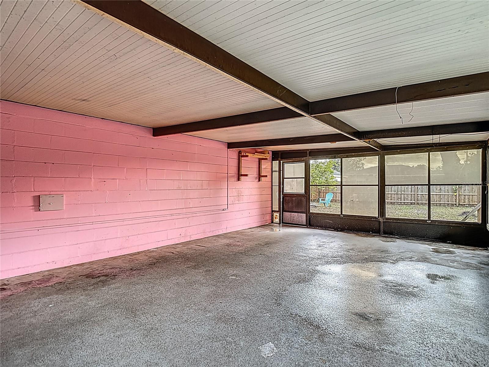 Image 41 of 52 For 2906 Paris Street